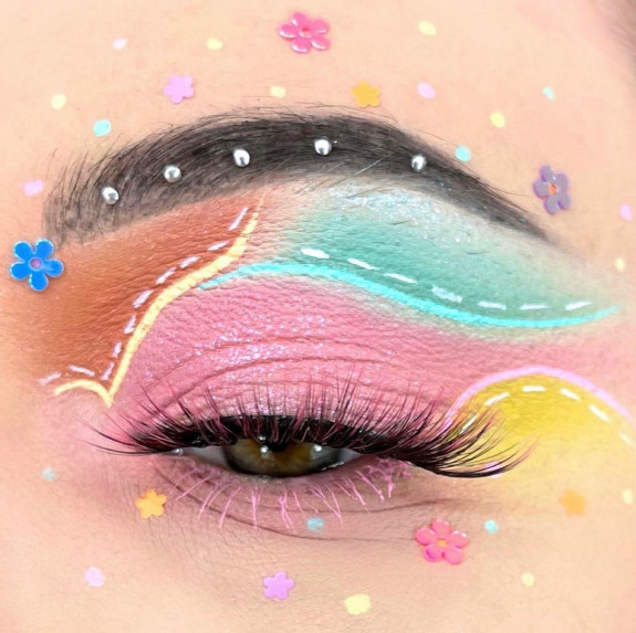 30+ Cute Eye Makeup Looks To Recreate — Flower + Pastel Stitch Eye Makeup