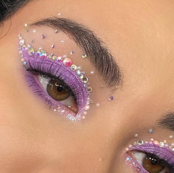 30+ Best Euphoria Makeup Looks — Purple Eye Makeup + Rhinestones