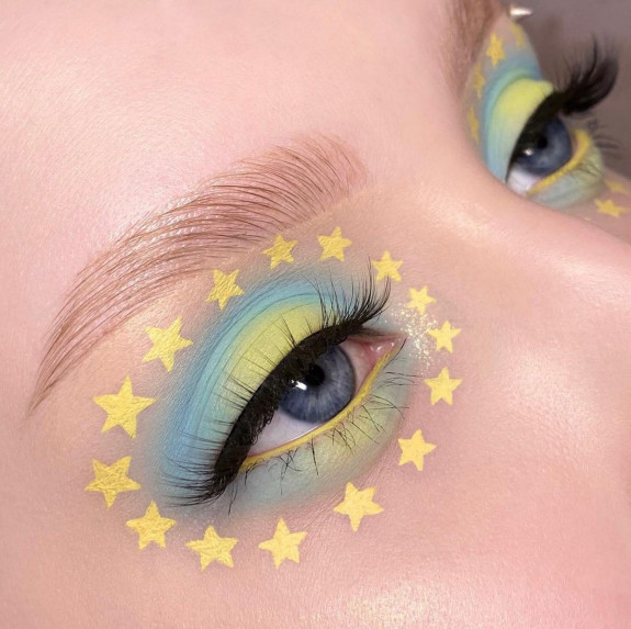 30+ Cute Eye Makeup Looks To Recreate — Blue and Yellow Eye Makeup