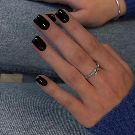 60+ Charming Black Nail Ideas — Classy Square Black Nails