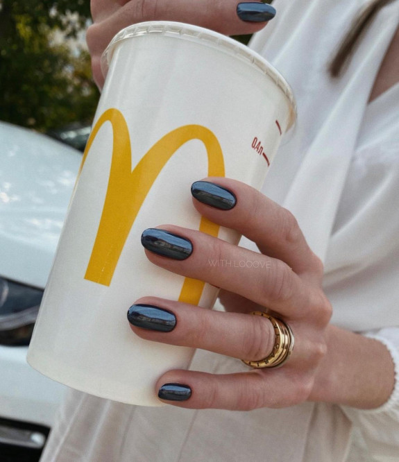 60+ Charming Black Nail Ideas — Simple Black Round Nails