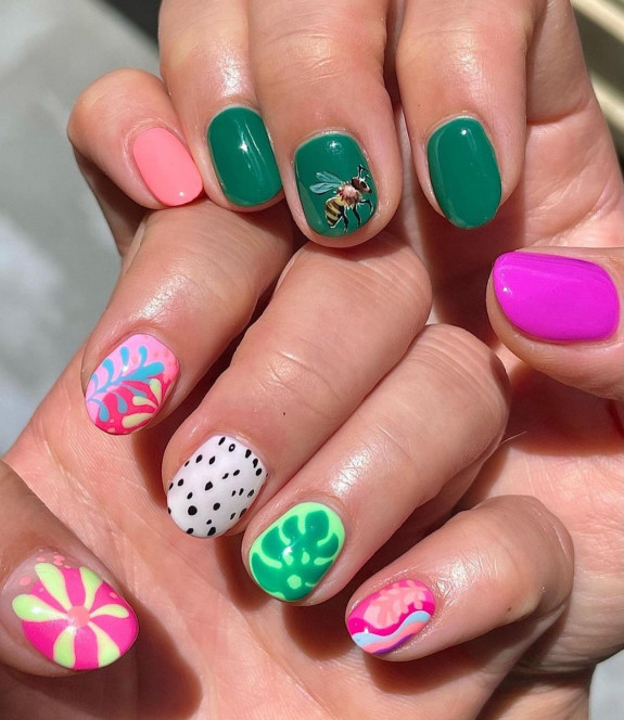 40+ Cute Short Nail Designs for 2022 — Bee, Leaf Colorful Short Nails