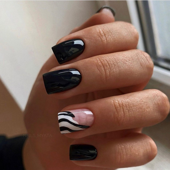 60+ Charming Black Nail Ideas — Black and White Tip + Black Nails