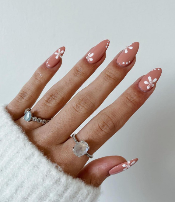 40 Best June Nail Designs — White Flower Almond Nails