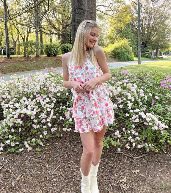 50 Cute Summer Dress Ideas to Wear in 2022 — Halter Neck Flower Tier Dress