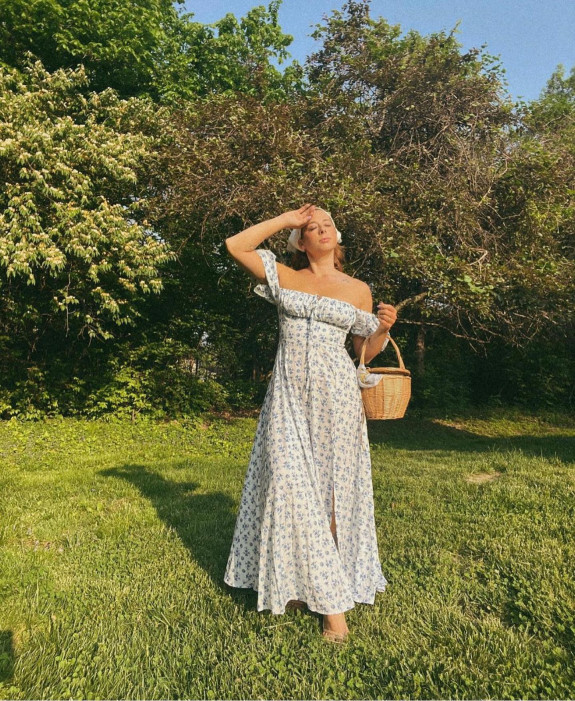 50 Cute Summer Dress Ideas to Wear in 2022 — Blue Floral Print Off The ...