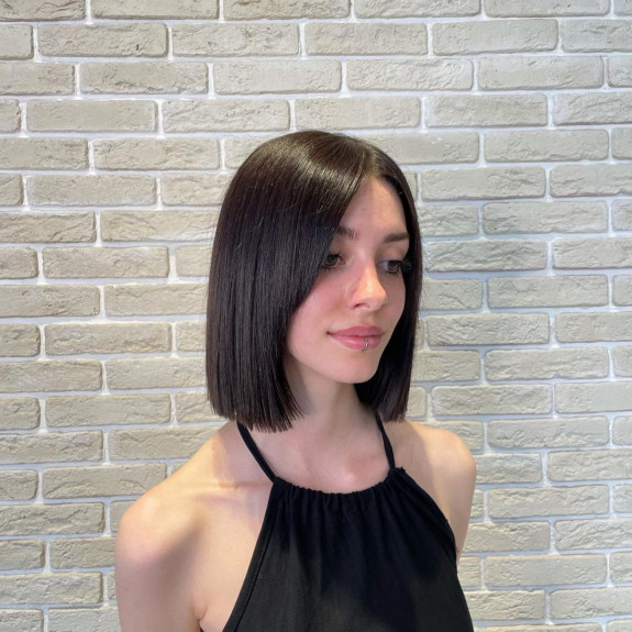 37 Best Pageboy Haircut Ideas 2022 — One Length Bob Pageboy Inspired