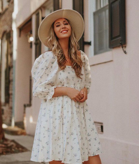 50 Cute Summer Dress Ideas to Wear in 2022 — Square Neckline Floral ...