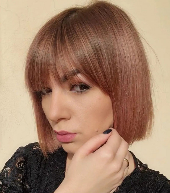 37 Best Pageboy Haircut Ideas 2022 — Amber Brown Pageboy Bob