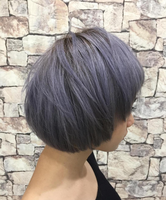 37 Best Pageboy Haircut Ideas 2022 — Smokey Grey Pageboy Haircut