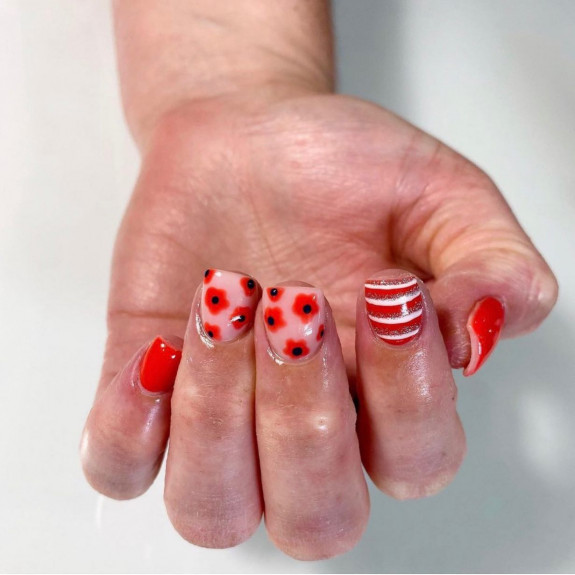 35 Memorial Day Nail Art Designs — Poppy + Glitter Red and White Striped Nails