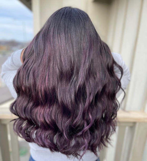 35 Plum Black Hair Color Ideas — Plum Wavy Long Hair