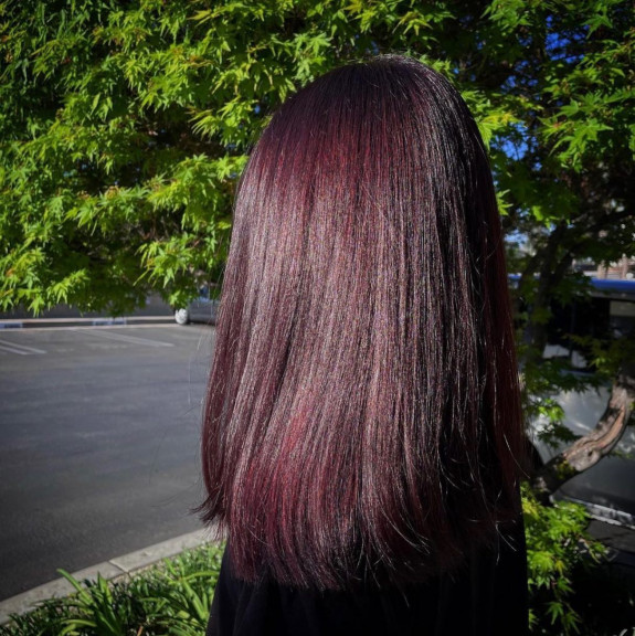 35 Plum Black Hair Color Ideas — Burgundy Plum Medium Length