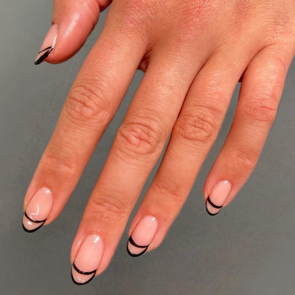 54 Cute French Tip Nail Ideas — Black Graphic Line French Tips