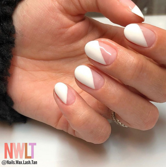 31 White Nails With Design — Color Block White Short Nails