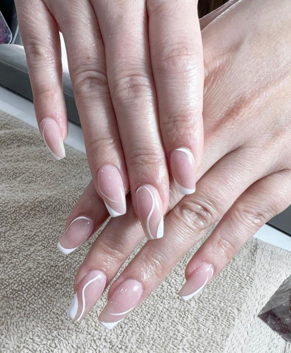 31 White Nails With Design — White Swirl Tapered Nails