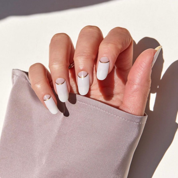 31 White Nails With Design — Glam White Nails with Gold Half Moon