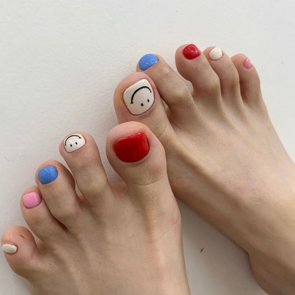 30 Summer Pedicure Designs 2022 — Red, Blue and Pink Toe Nails