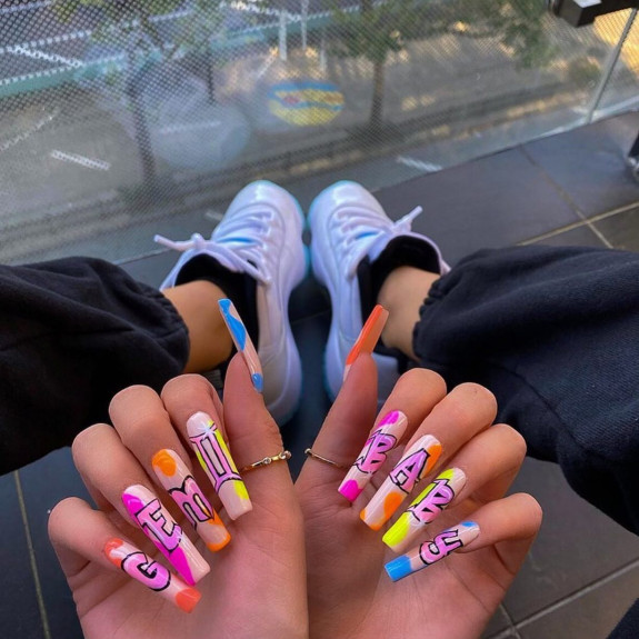 30 Best Gemini Nail Designs — Acrylic Gemini Bold Nails Design