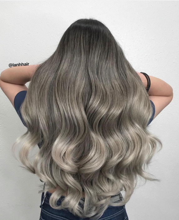 37 Ash Blonde Hair Color Ideas — Long Volumnious