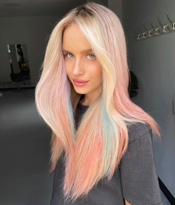 35 Crazy Hair Color Ideas — Peach Hair Color with a Touch of Soft Blue