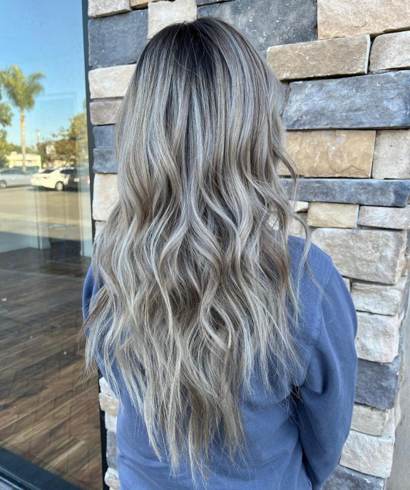 37 Ash Blonde Hair Color Ideas — Layered with Waves