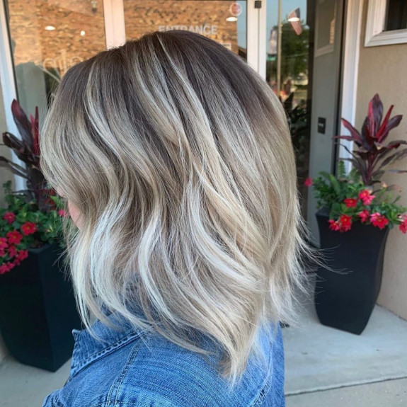 37 Ash Blonde Hair Color Ideas — Cool Toned Blonde Lob Haircut