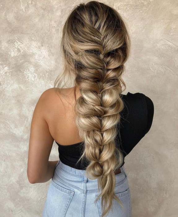 summer hairstyles 2022, summer hairstyles, cute summer hairstyles, summer hairstyles for short hair, simple hairstyle for summer, messy buns, double twisted buns, summer hairstyles braids, half up braids