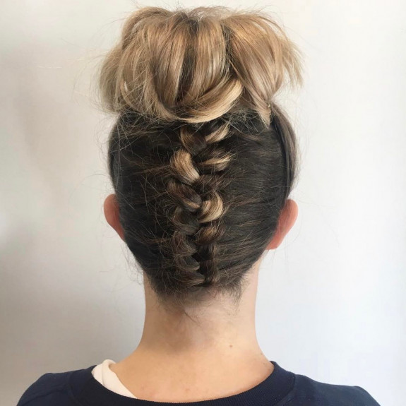 40 Cute Summer Hairstyles — Upside Down Braid Top Knot