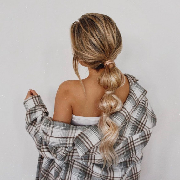 47 Summer Hairstyles 2022 — Bubble Braid Low Ponytail