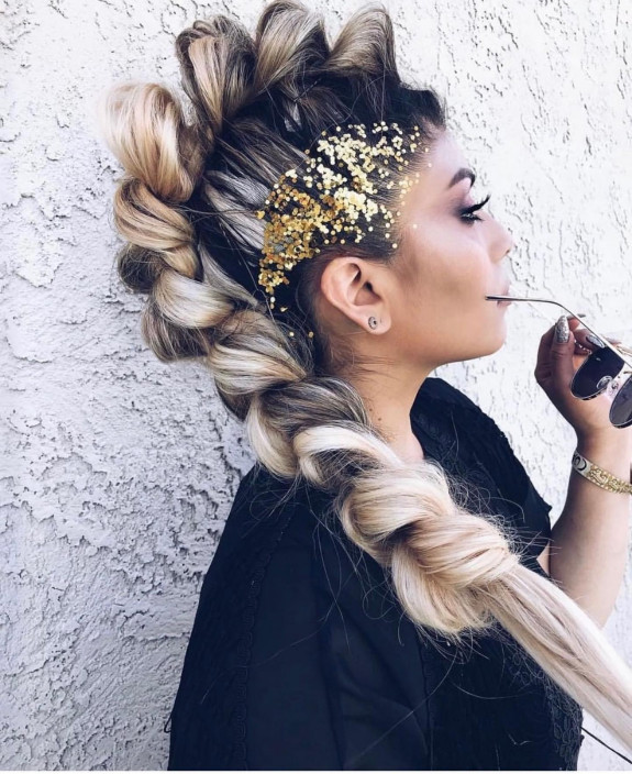 43 Music Festival Hair Ideas — Punk Music Festival Hairstyle