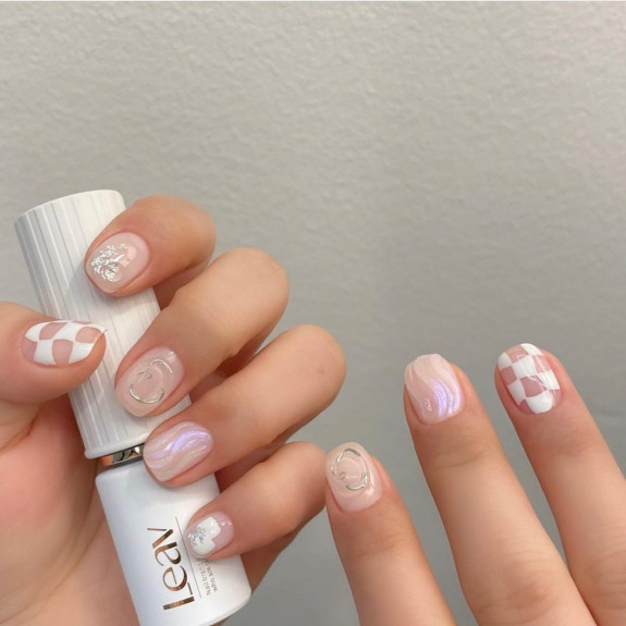 31 Best Summer Squoval Nails — White Checker Board Nails