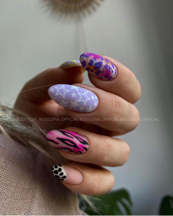 45 Pretty Summer Nails That Suit Everyone — Animal Print + Star Nails