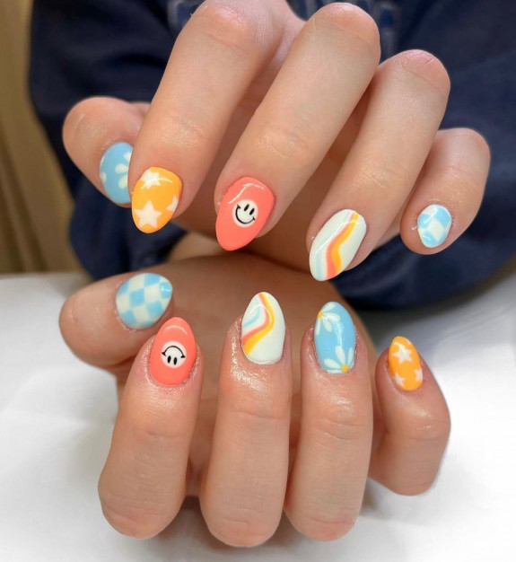 45 Pretty Summer Nails That Suit Everyone — Blue, Peach and Orange Nails