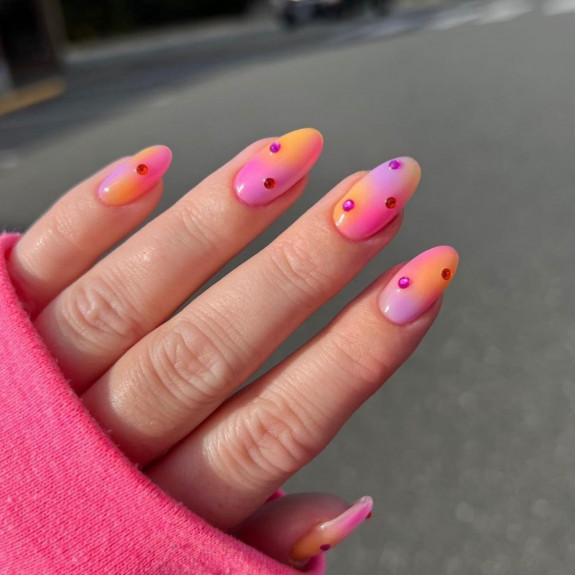 45 Pretty Summer Nails That Suit Everyone — Pink and Orange Aura Nails