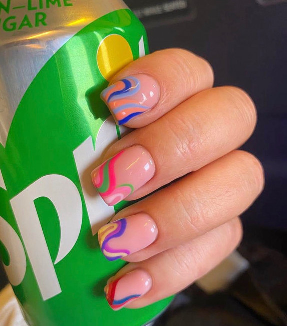 https://thebestacrylicnails.com/45-pretty-summer-nails-that-suit-everyone/