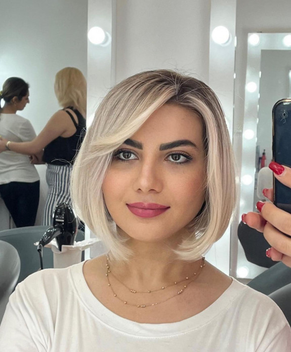 40 Short Haircuts for Women — Blonde Bob Haircut with Side Bangs