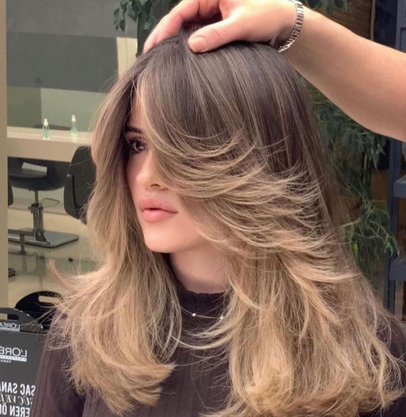 curtain bangs lob hair, long curtain bangs, soft curtain bangs, curtain bangs haircut, types of curtain bangs, curtain bangs with layers, curtain bangs straight hair, curtain bangs 2022, medium hair length curtain bangs, curtain bang face frames