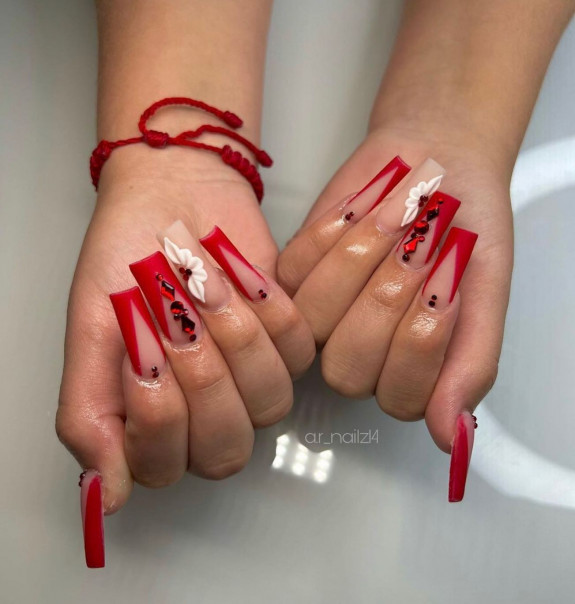 30 Summer Red Nails — Red V French Tip Nails