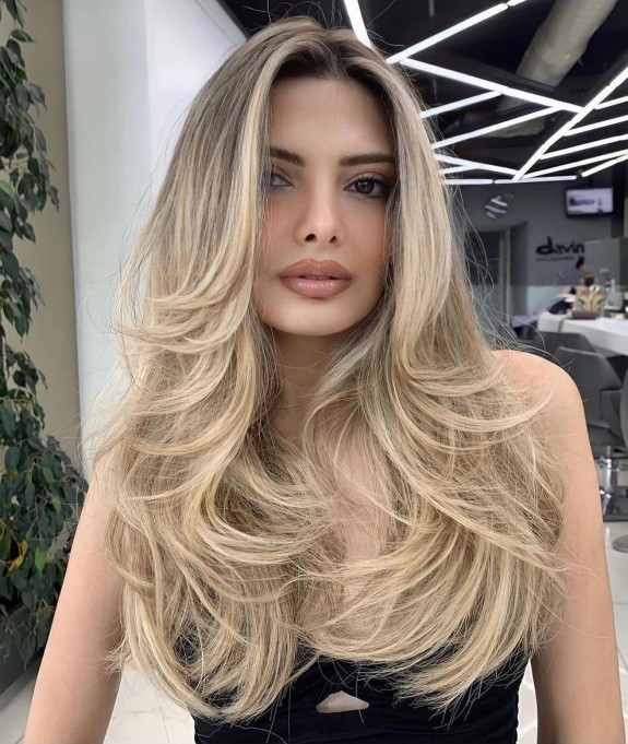 40 Curtain Bangs Ideas in 2022 — Ombre Honey Blonde Long Haircut