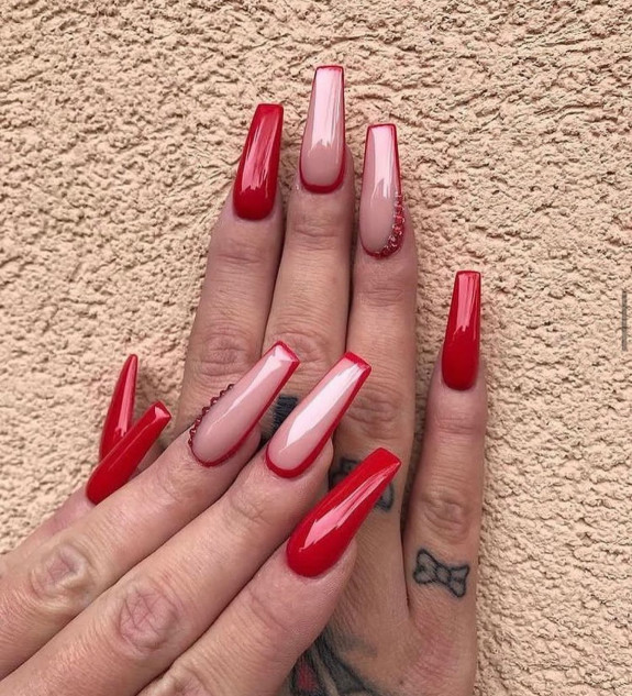 summer red nails, red nails, red nails designs, dark red nails, swirl red nails, red nails 2022, summer red nails 2022, red nails ideas, best summer red nail polish, summer red nail designs, summer red nail polish, summer nails 2022, red nail designs 2022, nail colors for summer 2022