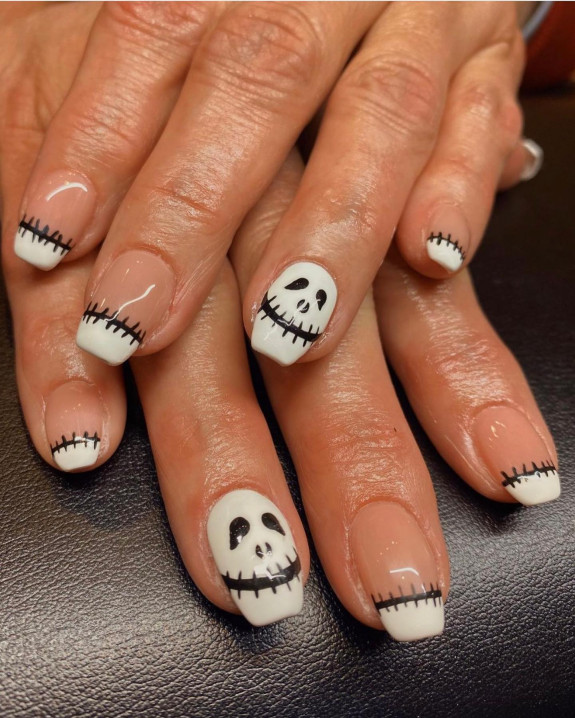 halloween nails 2022, halloween nails, chic halloween nails, halloween nail art, nail polish halloween, spooky halloween nails, halloween manicure, pumpkin halloween nails, pumpkin nails, scream face nails, halloween nail designs 2022