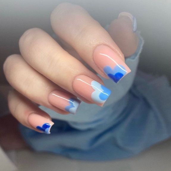 38 French Tip Nails For Summer 2022 — Gradient Heart French Tip Nails