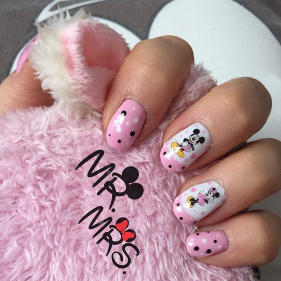 32 Cute Minnie Mouse Nail Ideas — Pink French Tip Minnie Nails