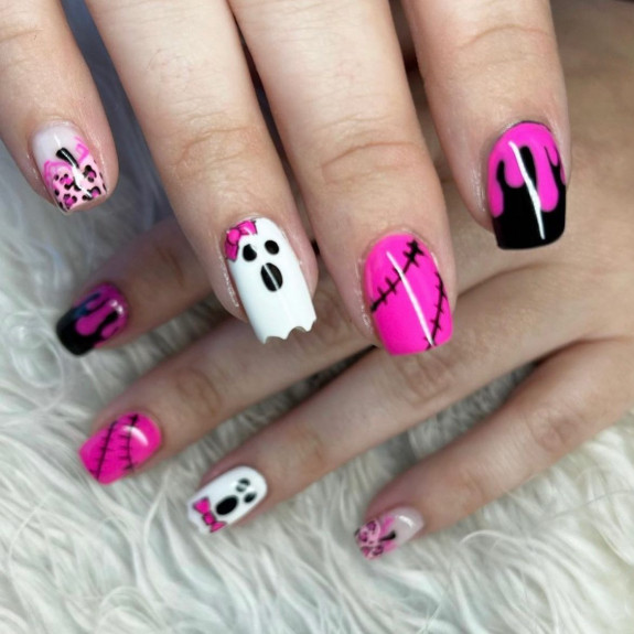 halloween nails 2022, halloween nails, chic halloween nails, halloween nail art, nail polish halloween, spooky halloween nails, halloween manicure, pumpkin halloween nails, pumpkin nails, scream face nails, halloween nail designs 2022