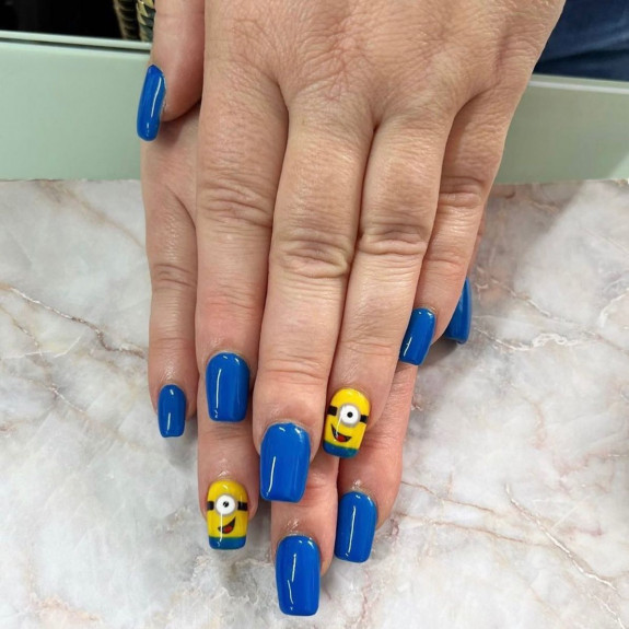 31 Cute Minion Nails — Blue Square Round Nails