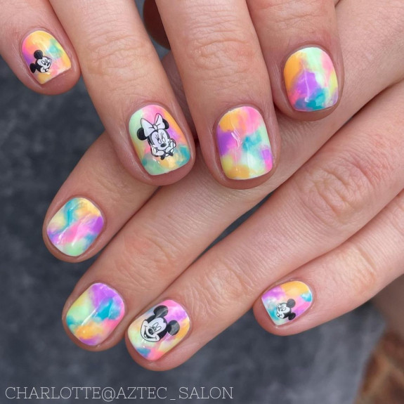 32 Cute Minnie Mouse Nail Ideas — Tie-Dye Minnie Short Nails