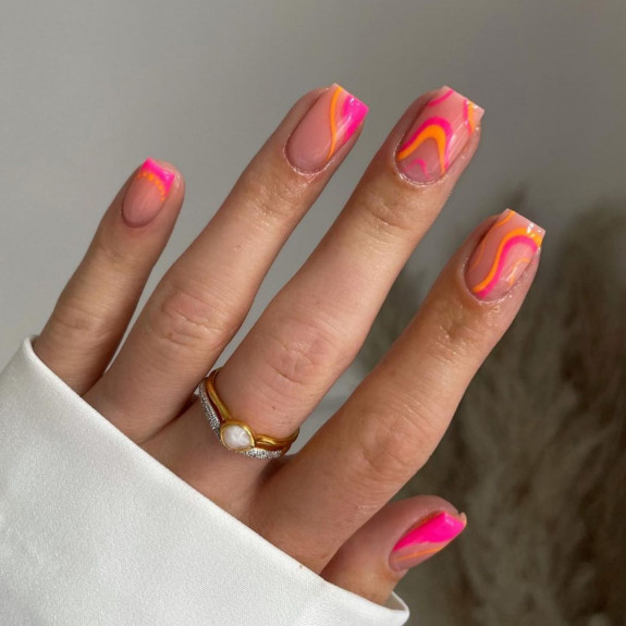 40 August Nail Designs — Orange and Pink Short Nails