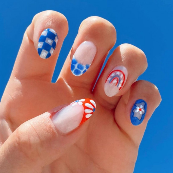 40 August Nail Designs — Blue Check & Rainbow Nails