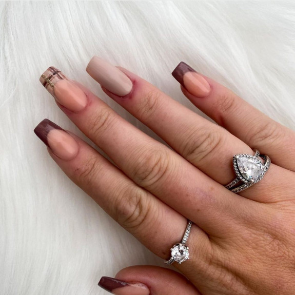 30 Stylish Fall Nail designs — Brown + Tartan Nails